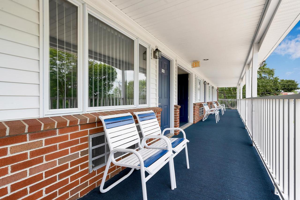 Usa Inn Wells Buitenkant foto